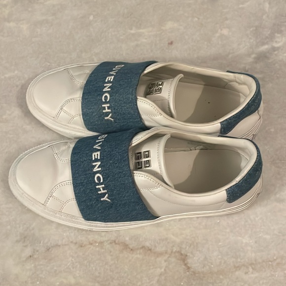 Givenchy 4G Motif Slip On Sneakers - Picture 8 of 12